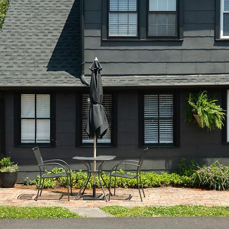 Hotel The Carriage House At Strasburg Exterior foto